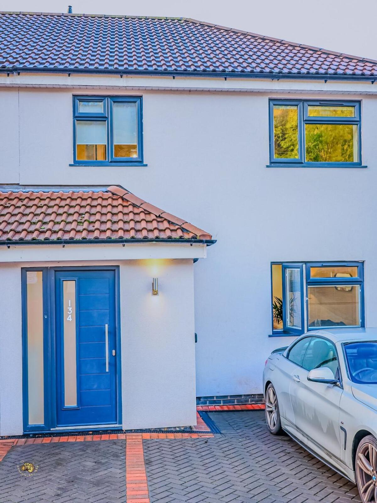 Deja Blue Luxury By Altoluxoexperience Short Lets & Serviced With Free Wifi & Parking Holiday home Bristol